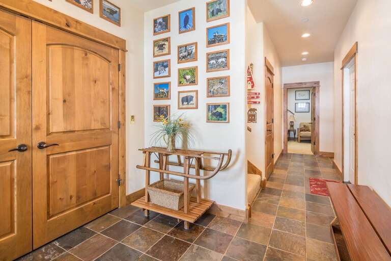 Entryway | Lower Level