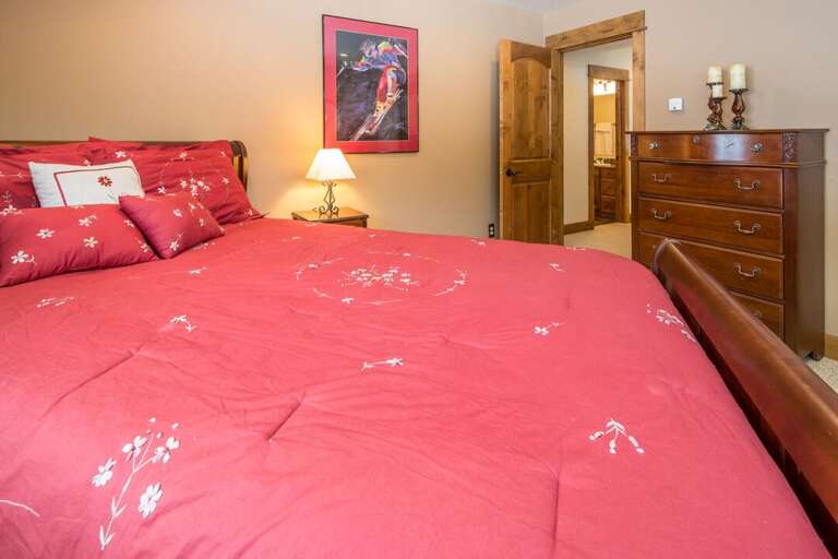 Have a good night's rest | Queen- sized bed | Upper Level