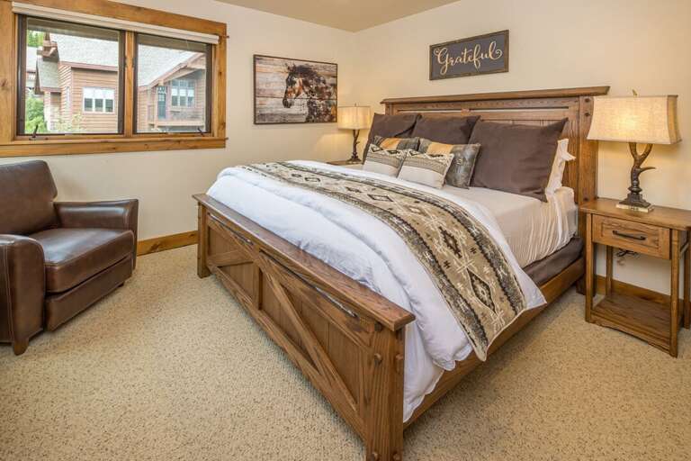 King Bed | Upper Level