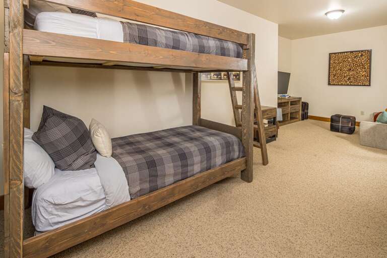 Space For Everyone | Additional Sleeping Area | Lower Level