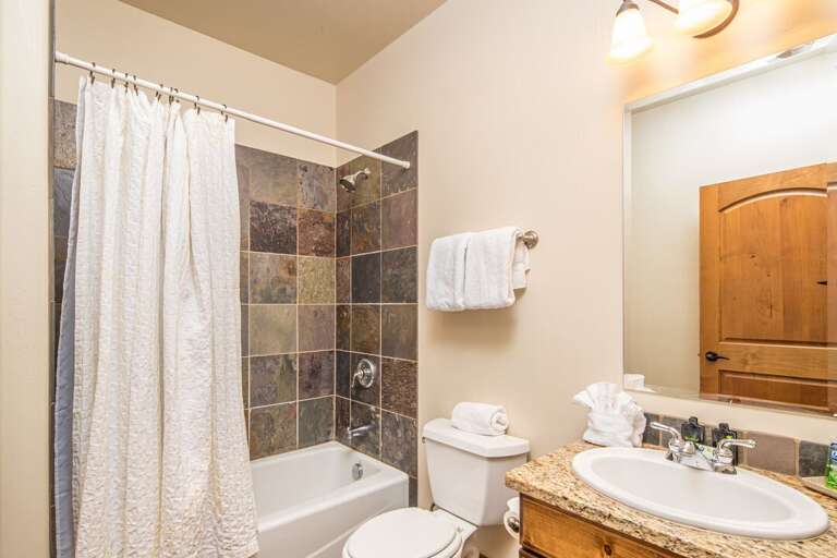 Beautiful stone finishes | Lower Level