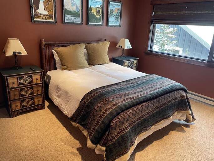 Get a good night's rest | Master 2 | Queen-sized bed | Upper Level Get a good night's rest | Master 2 | Queen-sized bed | Upper Level