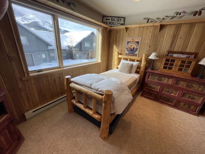 Wake up to gorgeous views | Bunk Room | Full over Full Bunk | One Twin Single | Upper Level