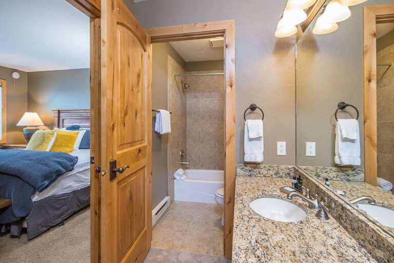 Get ready for the day | Main Level