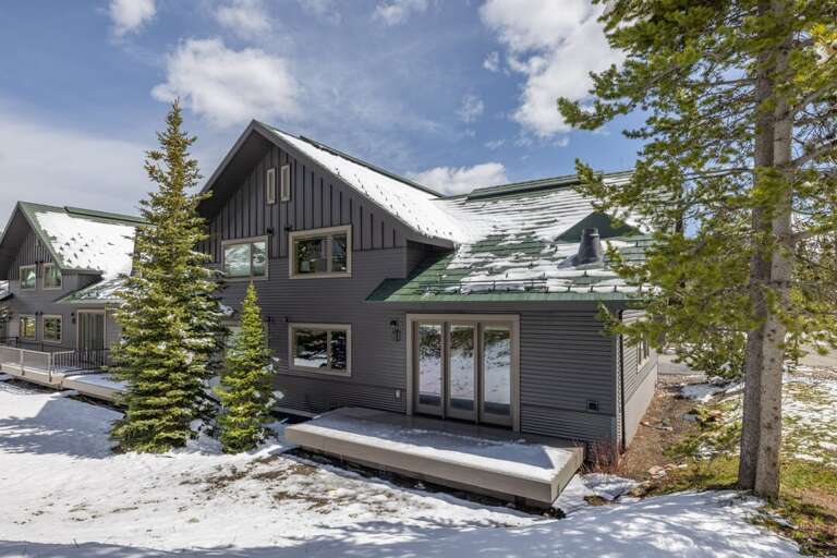 Walk outside to be right at the slopes | Exterior