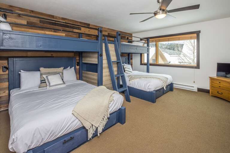 Upper Level Bunk Room En-suite | Two Queen under Twin Bunks | Upper Level