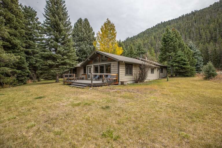 Lots of Room to Run Around | Exterior