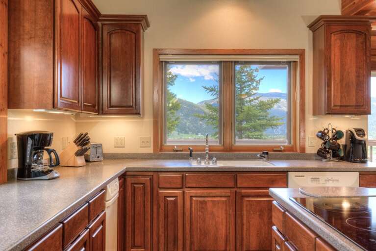 Brew a pot of coffee | Main Level Brew a pot of coffee | Main Level