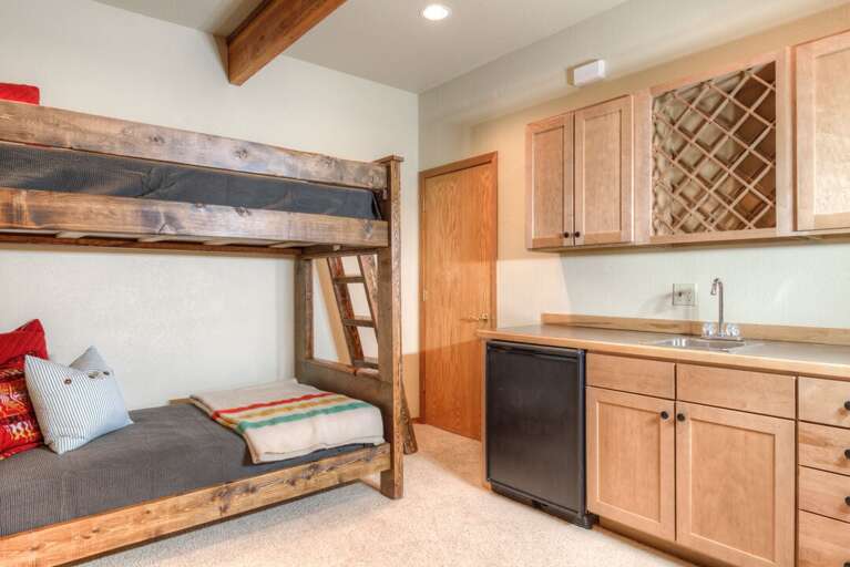 Enjoy the mini bar | Twin over Twin| Lower Level Enjoy the mini bar | Twin over Twin| Lower Level