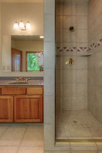 Enjoy the walk-in shower | Main Level Enjoy the walk-in shower | Main Level