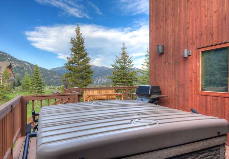 Hop in the hot tub in the chilly summer evenings | Exterior Hop in the hot tub in the chilly summer evenings | Exterior