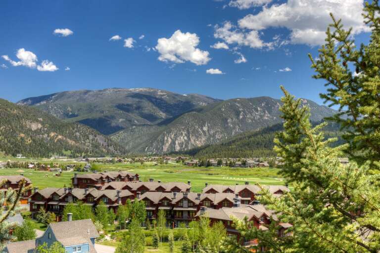 This setting is magnificent | Exterior This setting is magnificent | Exterior