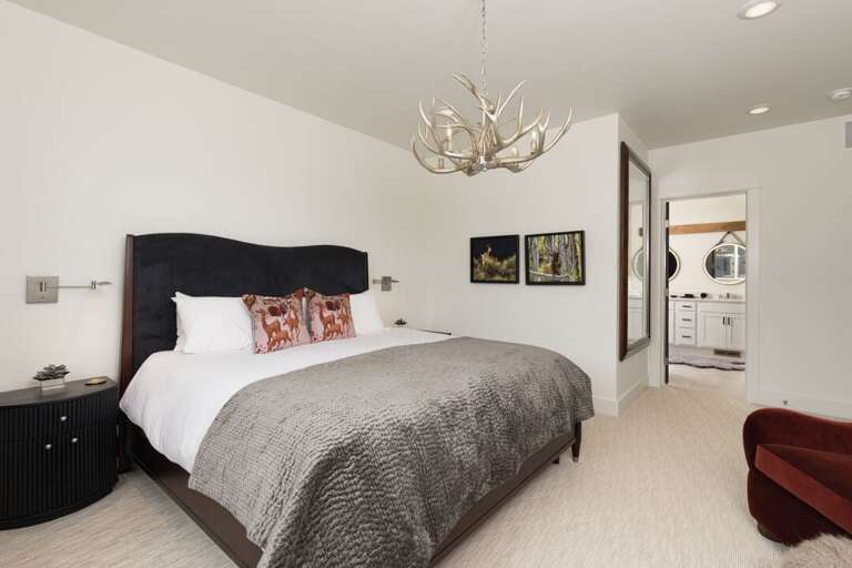 Bedroom with En-suite Bathroom | Upper Level