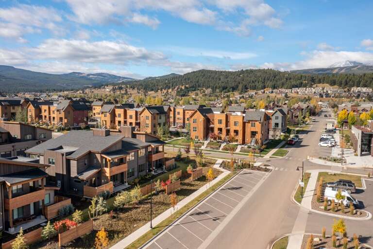 Neighborhood | Exterior