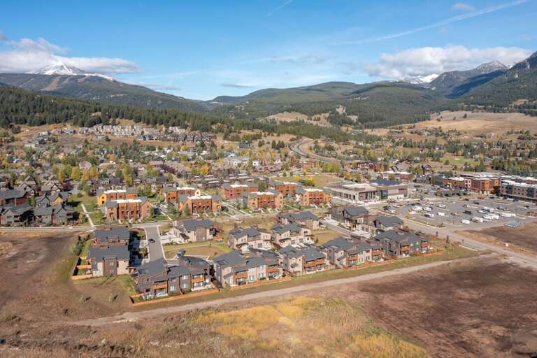 Neighborhood | Exterior