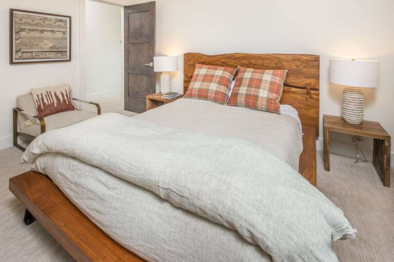 Sleep peacefully | Queen-sized bed | Upper Level