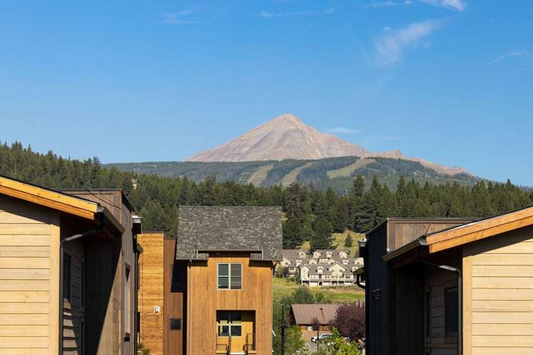 Lone Peak in all its glory | Exterior