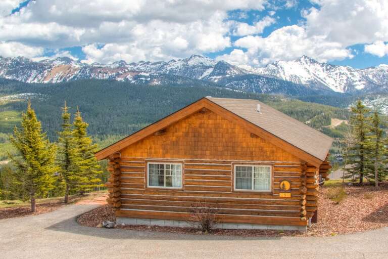 Breathtaking mountain views all year round | Exterior