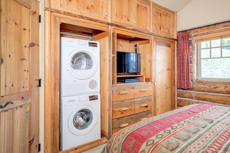 Enjoy the convenience of in-unit laundry | Master Bedroom
