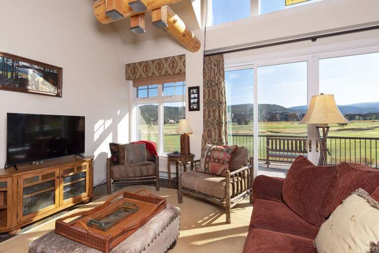 Gorgeous views of the golf course from the living room | Main Level