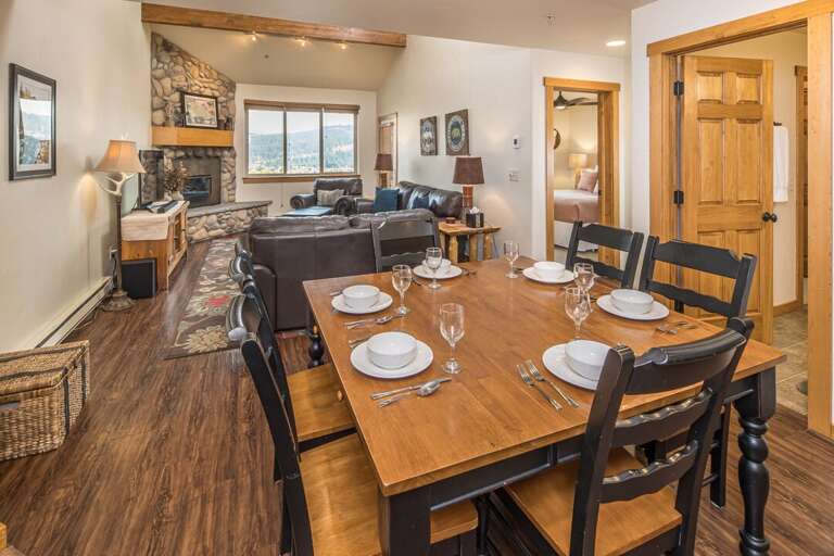 Have breakfast together | Main Level
