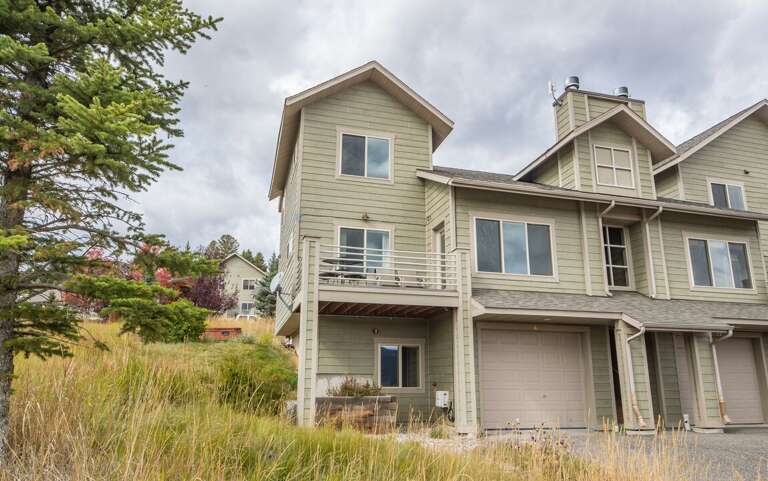 Enjoy the private balcony | Exterior