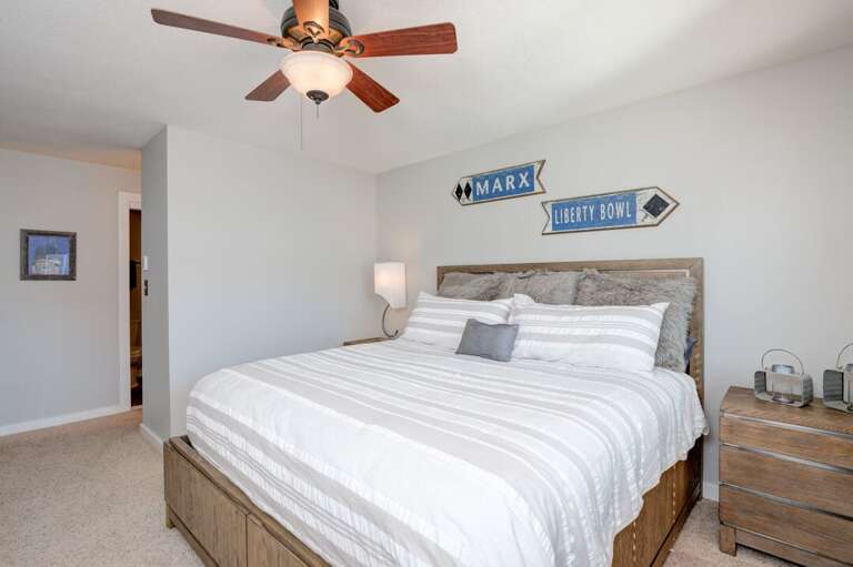 Sleep in | King-sized bed | Upper Level