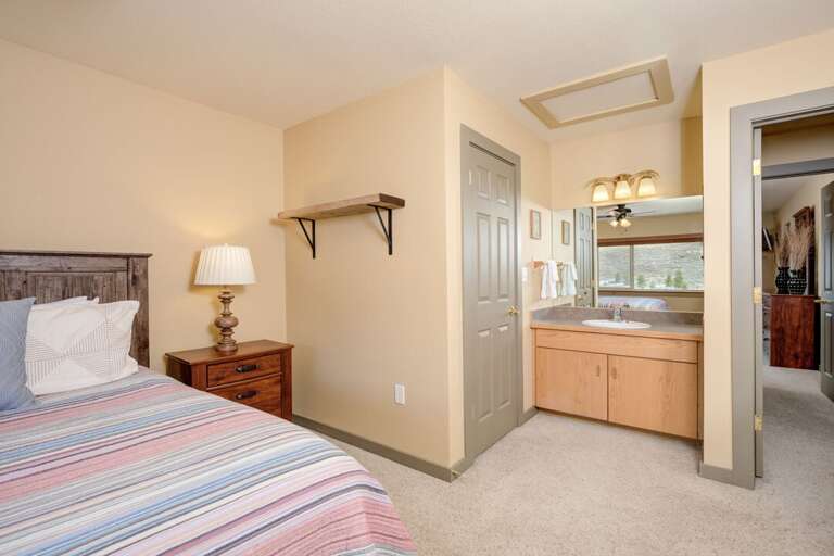 Enjoy the ensuite bathroom | King-size bed | Upper Level Enjoy the ensuite bathroom | King-size bed | Upper Level
