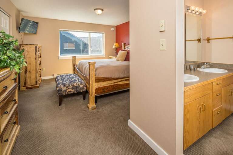 Upstairs Bedroom with En-suite | Upper Level