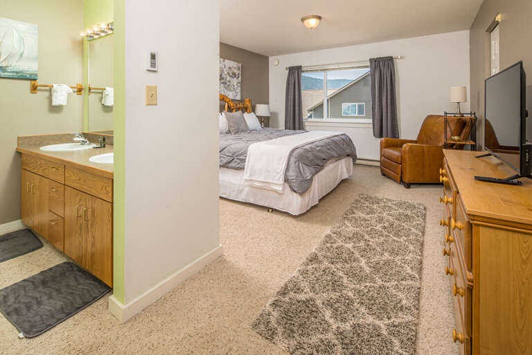 Primary Bedroom with Ensuite | Upper Level