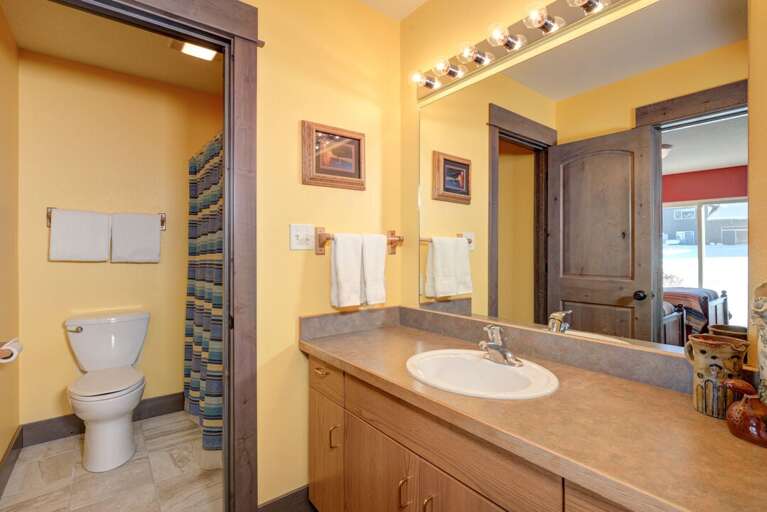 Ample counter space | Main Level