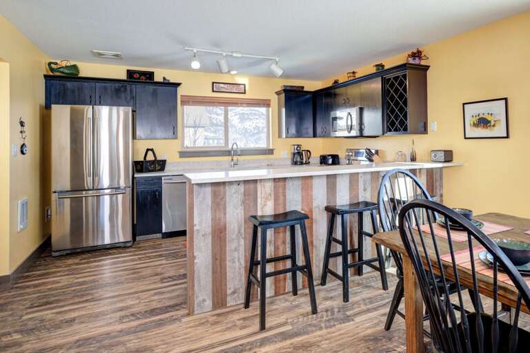 Have coffee at the bar | Main Level