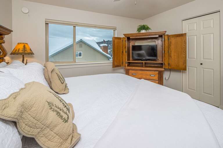 Cuddle Up and Watch a Movie | Upper Level