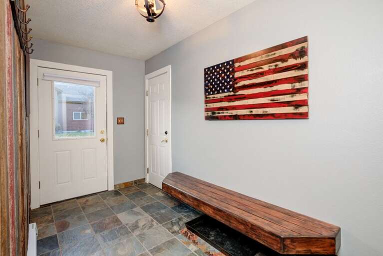 Entryway | Main Level