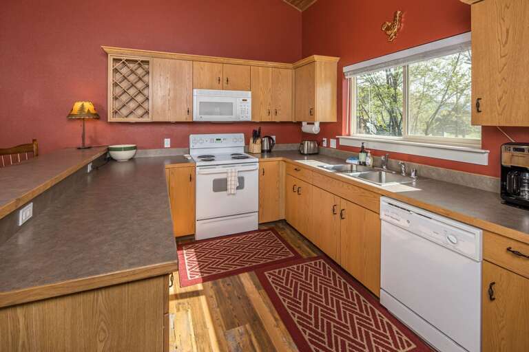 Cook for friends and family | Main Level