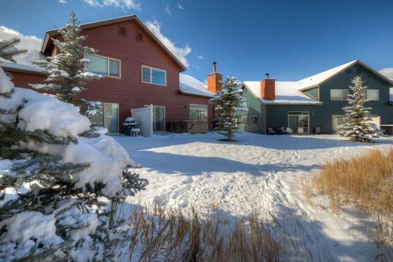 Blue skies for days | Exterior