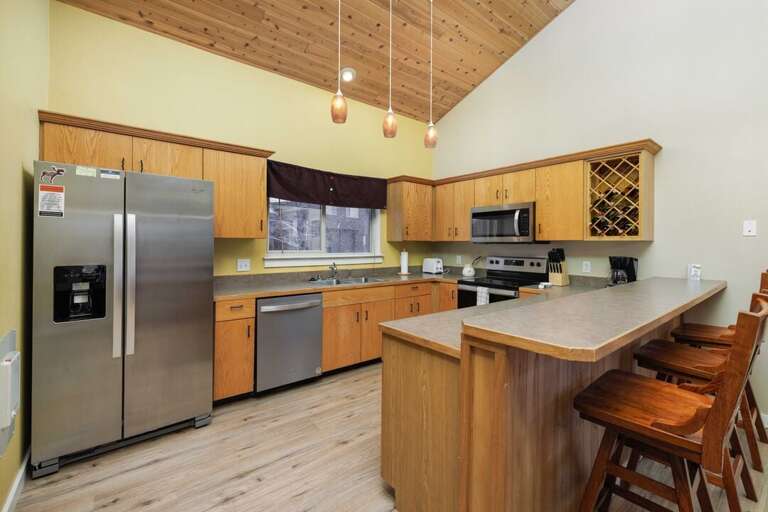 Have breakfast at the bar | Main Level Have breakfast at the bar | Main Level