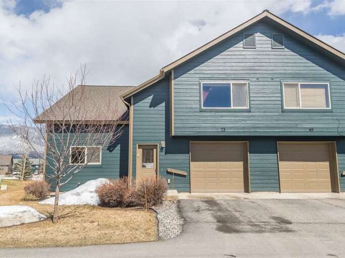 Plenty of parking | Exterior Plenty of parking | Exterior