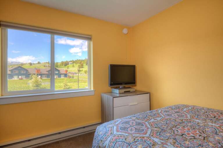 Watch a movie in bed | Main Level Watch a movie in bed | Main Level