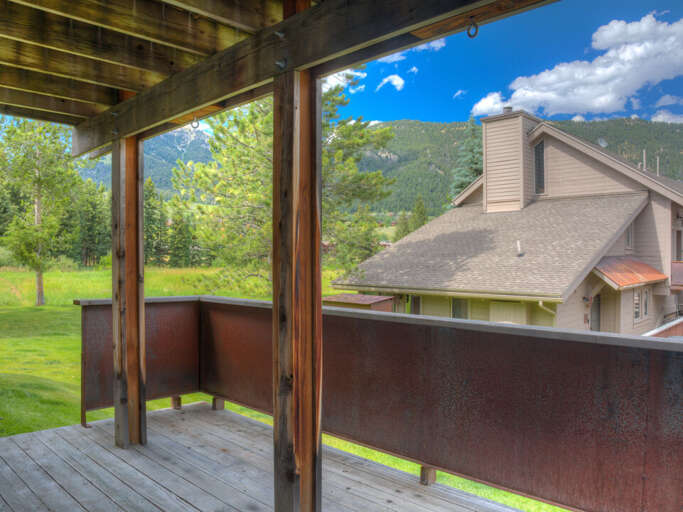 Blue skies for days | Exterior Blue skies for days | Exterior