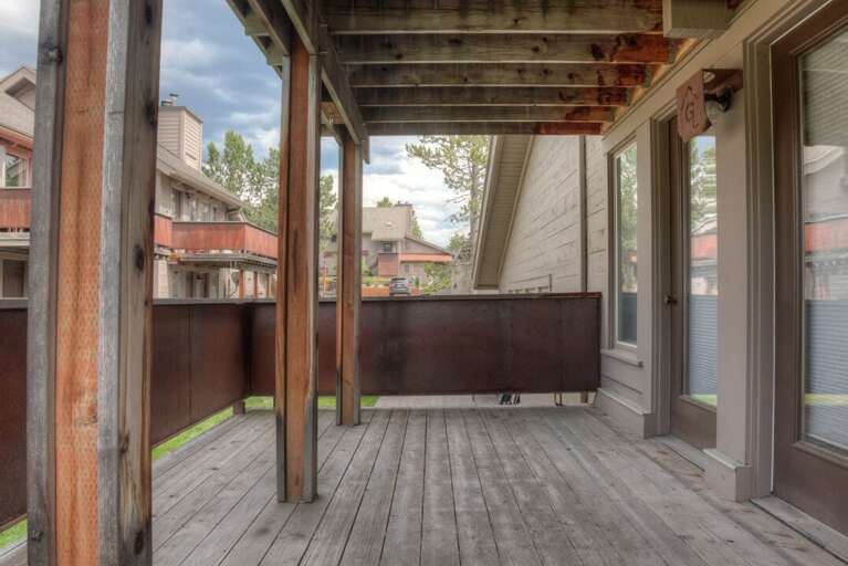 Lots of space to entertain outside | Exterior Lots of space to entertain outside | Exterior