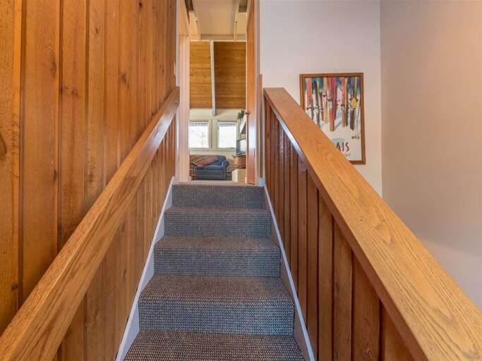 Entryway | Main Level