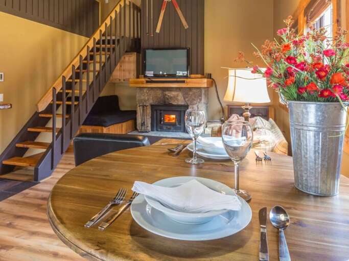 Have a romantic dinner | Main Level