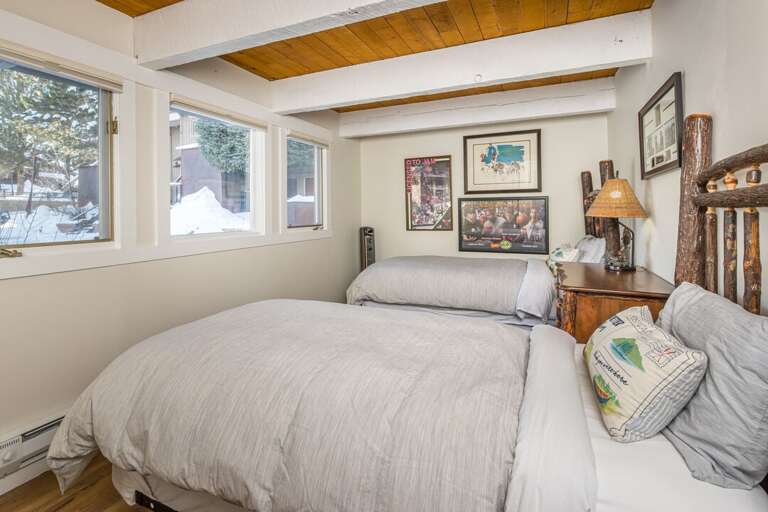 Enjoy The Mountain Views | Two Twin Beds | Main Level Enjoy The Mountain Views | Two Twin Beds | Main Level