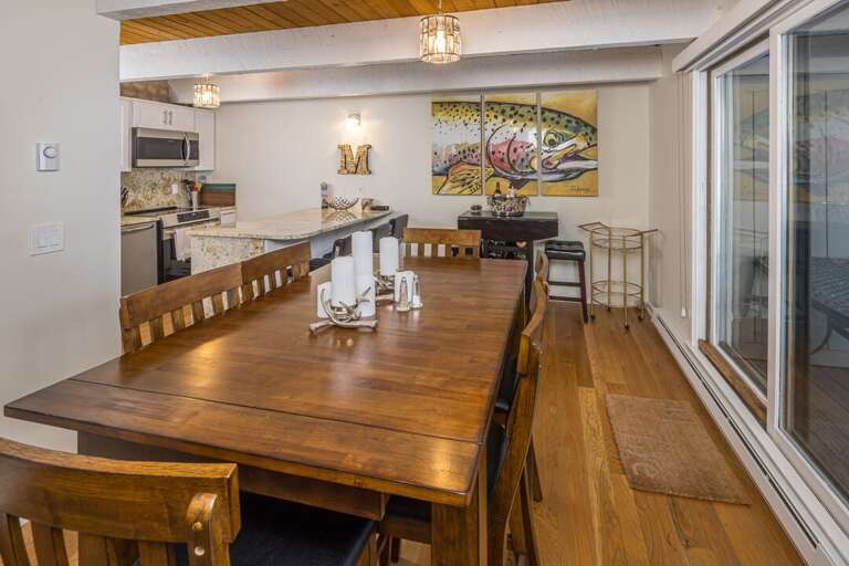 Seating For Six People | Main Level Seating For Six People | Main Level