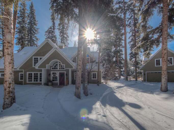 Build a snowman | Exterior