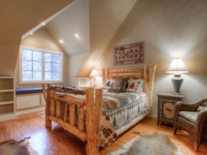 Enjoy the morning sunshine | Upper Level