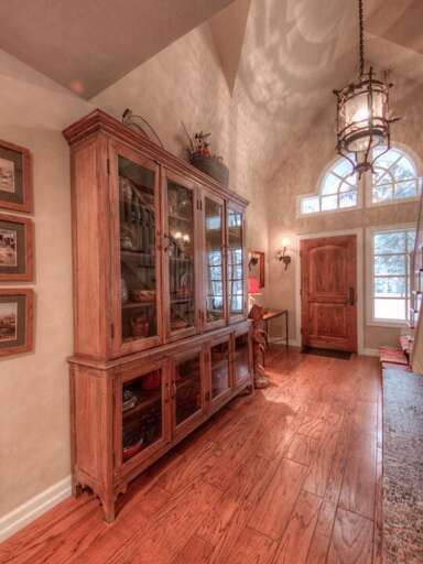 Entryway | Main Level