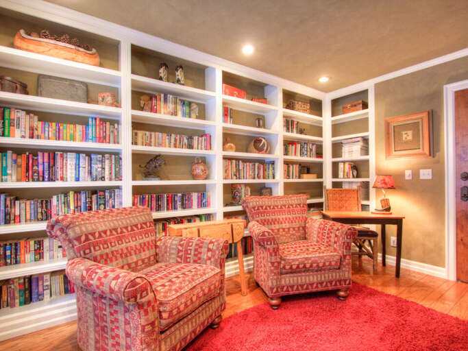 The perfect spot on a wintery day | Main Level