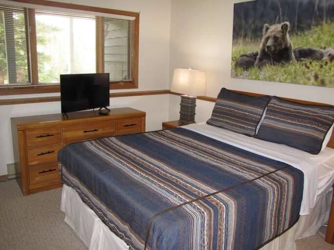 Get cozy | Main Level